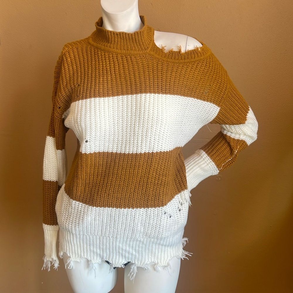 Full Circle Trends Mauve Combo Pink White Distressed Cold Shoulder Sweater M